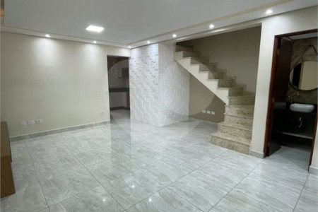 Casa para alugar com 3 quartos, sendo 1 suíte, no condomínio Florenz, Mogi das Cruzes - SP