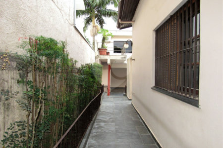 Casa Térrea à venda com 3 quartos, sendo 1 suíte, em Chácara Flora, São Paulo, SP