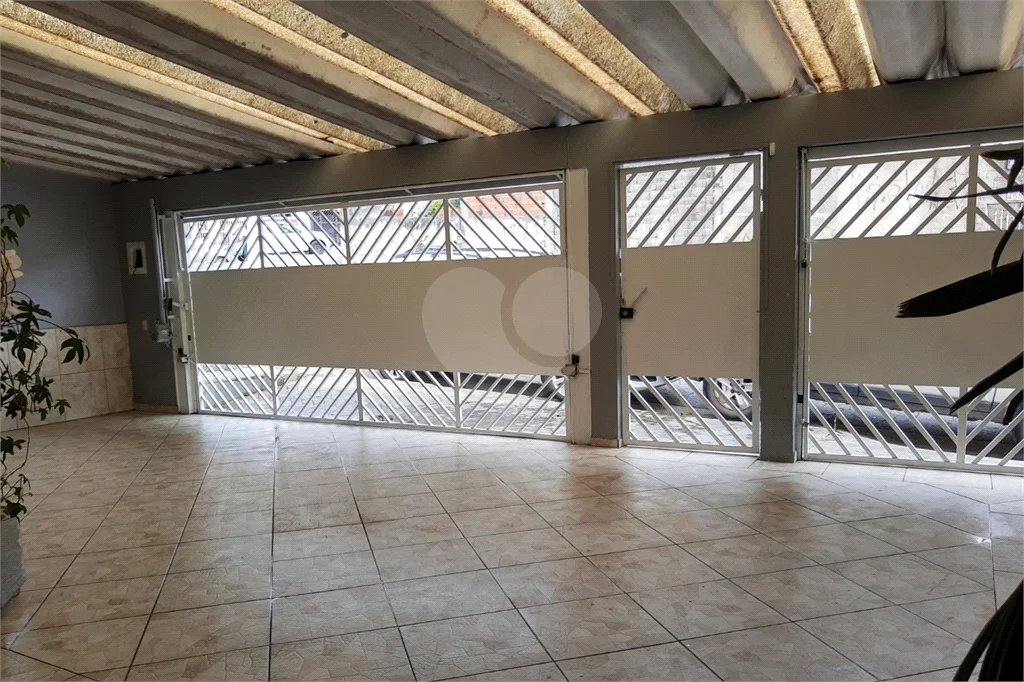Casa 4 dormitórios, 3 vagas