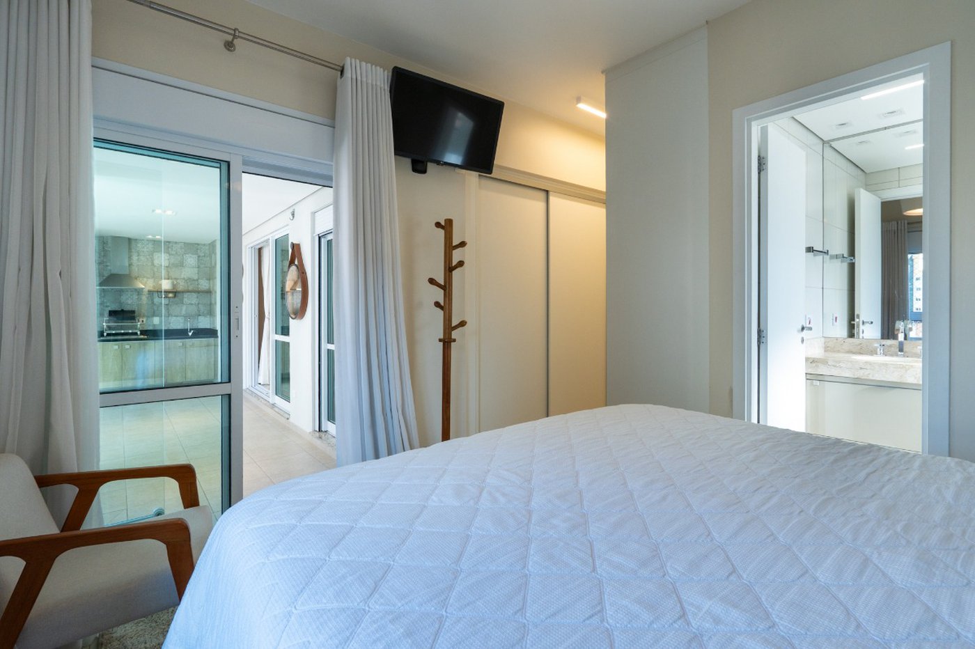 Apartamento para venda em Vila Suzana com 2 quartos, sendo 2 suítes, 103m²