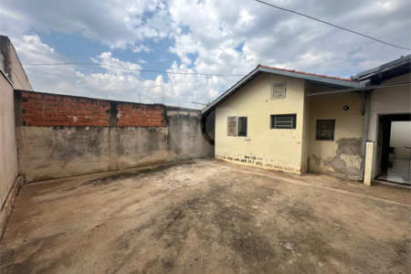 Casa a venda no Jardim Zavaglia