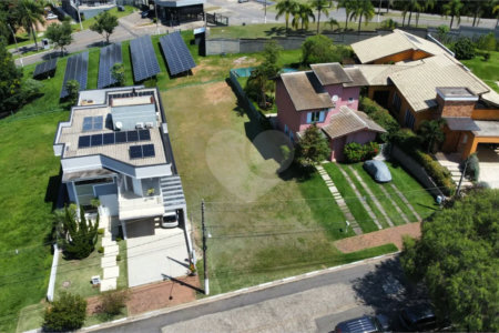Terreno de 504 m², Plano e Face Norte no Reserva dos Vinhedos – Louveira/SP
