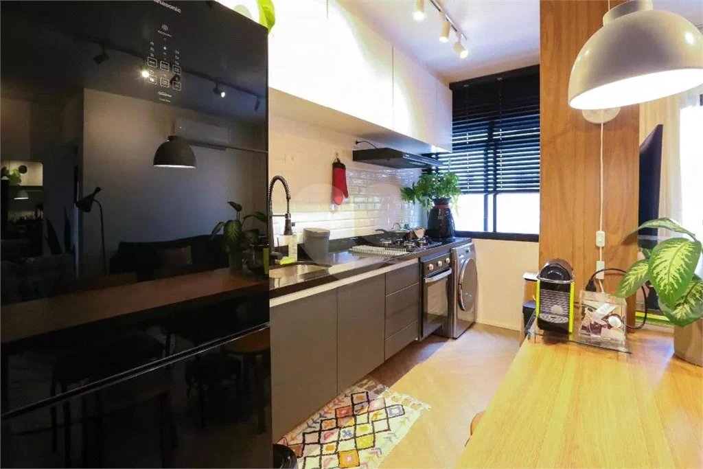 Apartamento à venda na Vila Nova Conceição, mobiliado pronto para morar com varanda e 1 vaga