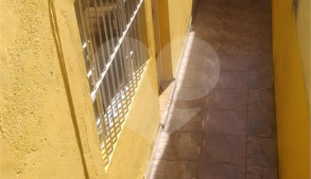 Sobrado à venda com 4 quartos, sendo 1 suíte, em Jardim Germânia, São Paulo, SP