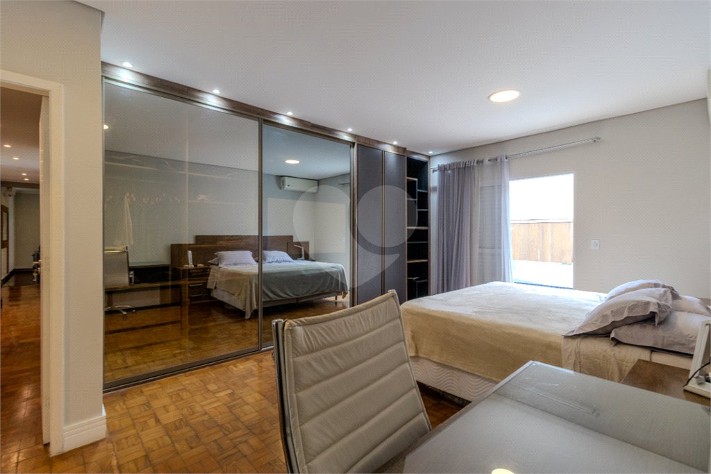 Casa Térrea à venda com 5 suítes em Brooklin, São Paulo, SP