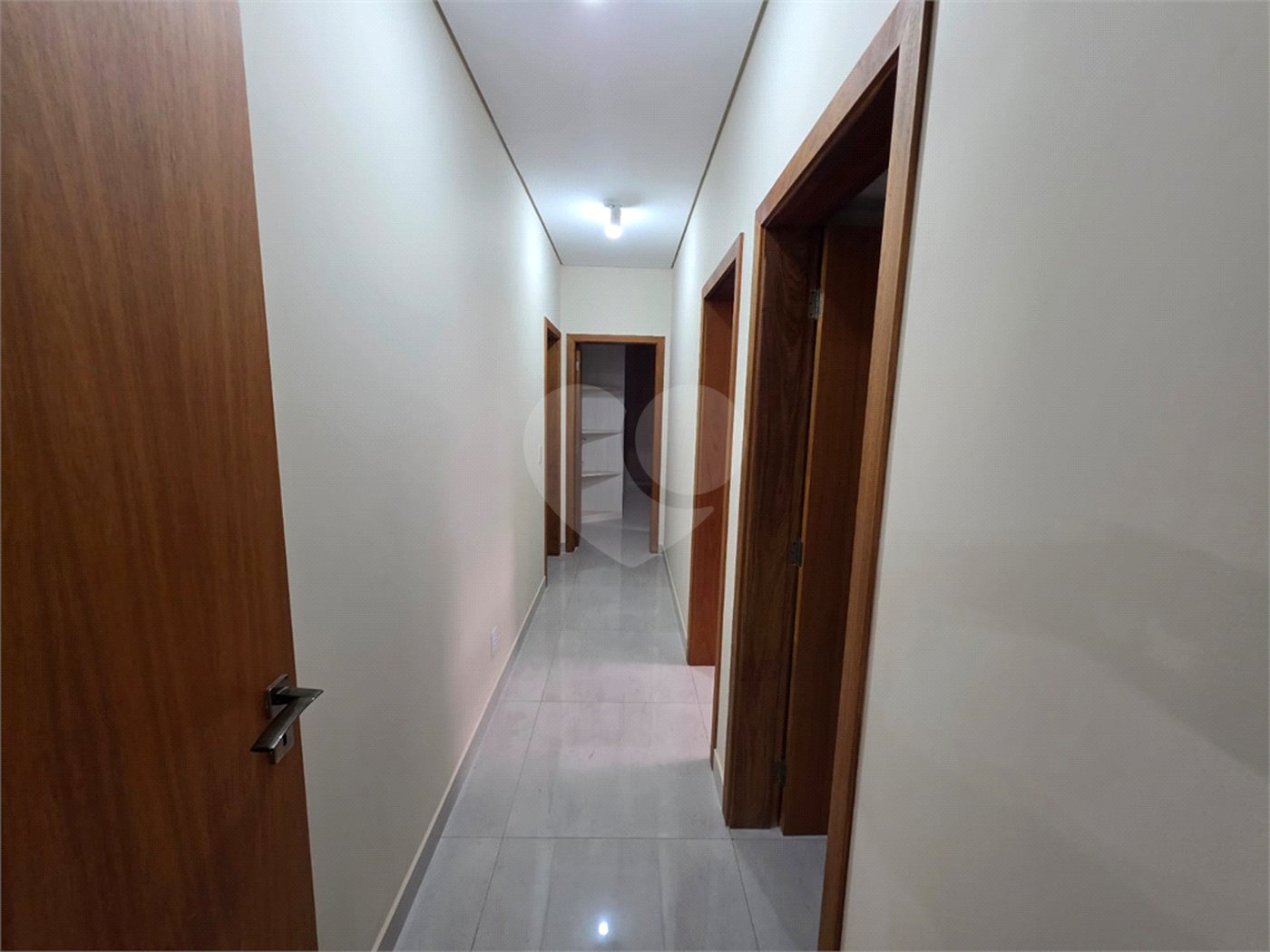 Casa no Village Damha III, 3 quartos 2 suítes