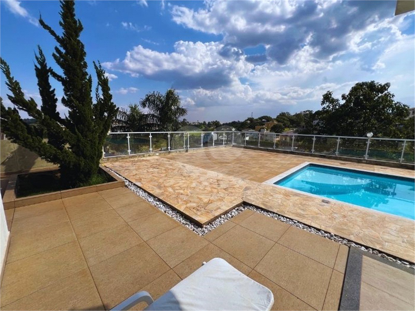 Apresento essa belíssima casa no Condomínio Delle Stelle - Louveira SP