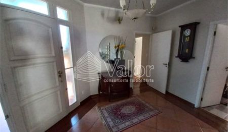 Casa à venda com 5 quartos, sendo 2 suítes,  no condomínio Residencial Sabará, São Carlos - SP