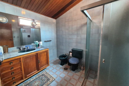 Casa de Vila à venda ou para alugar com 4 quartos, sendo 2 suítes, em Jardim Leonor, São Paulo, SP