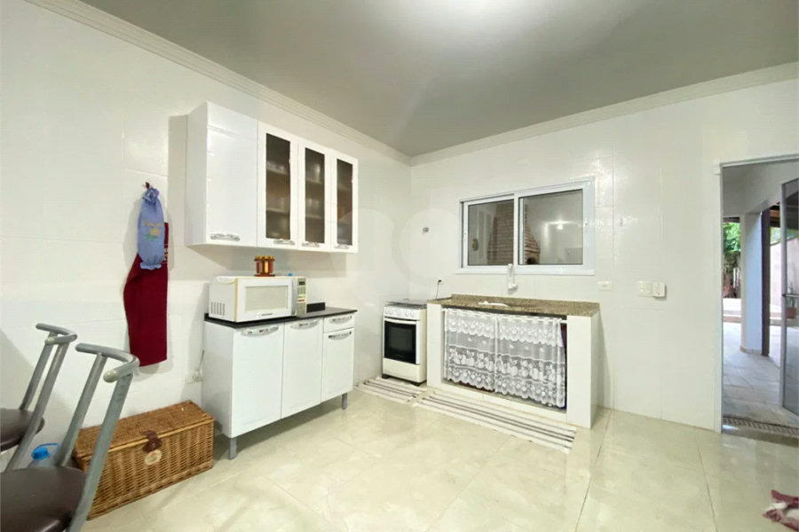 Casa à venda ou para alugar com 3 quartos, sendo 1 suíte,  em Morada da Praia, Bertioga, SP