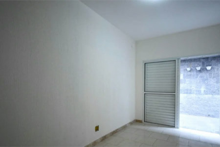 Casa à venda, 4 dormitórios(3 suítes). estuda permuta.