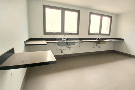 Apartamento Altíssimo Padrão à venda em Higienópolis