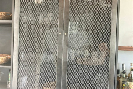 Chácara no Condomínio Vale das Laranjeiras em Indaiatuba SP - Venda - R$ 3,600.000,00 - Locaçao - R$ 30.000,00 mais encargos - Linda, espaçosa, aconchegante, acabamento de alto padrão em rua tranquila e arborizada, em um dos Condomínios mais valorizados de Indaiatuba. Com fácil acesso as principa