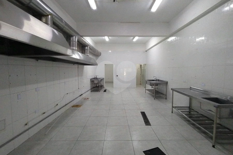 Prédio à venda em Imirim, São Paulo, SP