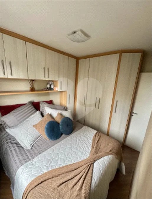 Apartamento à venda na Vila Augusta, em Guarulhos, com 55 m² de área privativa, 2 dormitórios, 1 banheiro e 1 vaga de garagem.