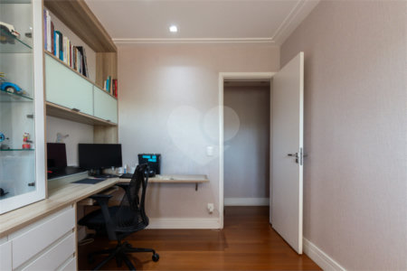 Apartamento à venda com 4 quartos, sendo 2 suítes, em Brooklin, São Paulo, SP