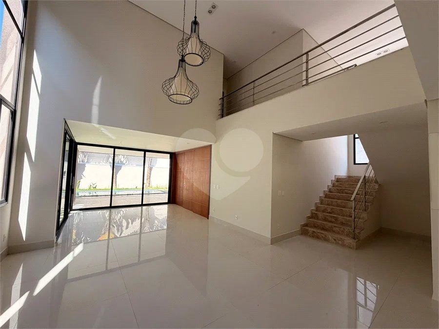 CASA À VENDA CONDOMINIO PORTAL BRAGANÇA | 4 SUÍTES | PISCINA