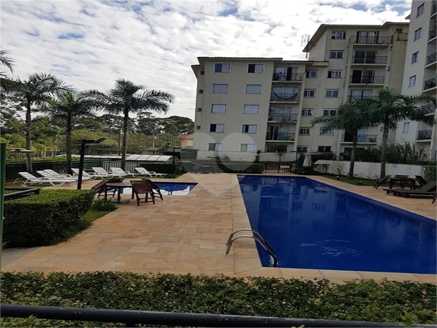Apartamento à venda, com 1 quarto, armários, varanda, 1 vaga no Jaraguá em São Paulo
