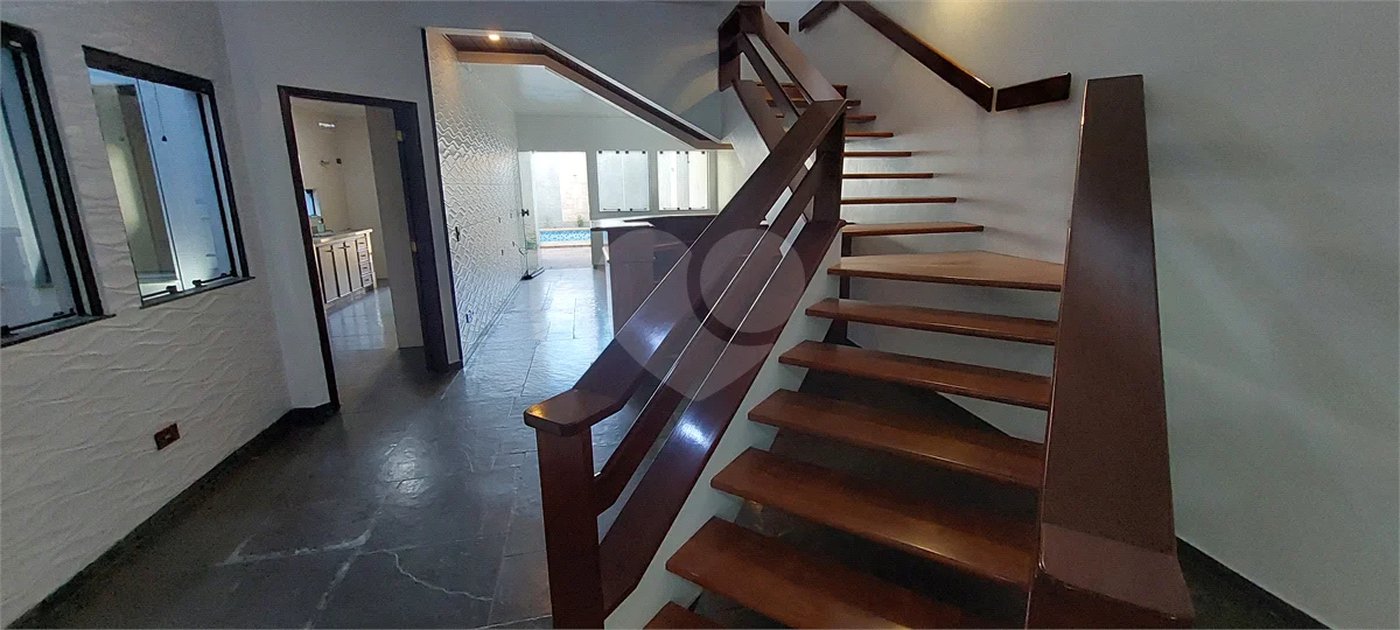SOBRADO COM DESIGN EXCLUSIVO E LAZER COMPLETO 3 DORMITÓRIOS SENDO 1 SUÍTE