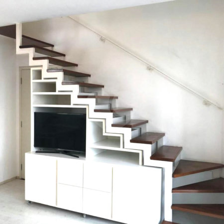 DUPLEX REFORMADO, 02 DORMITORIOS, 01 VAGA C/ ARMARIOS, VARANDA AMPLA, LAZER DE CLUBE!!!
