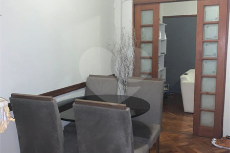Amplo Apartamento no Centro