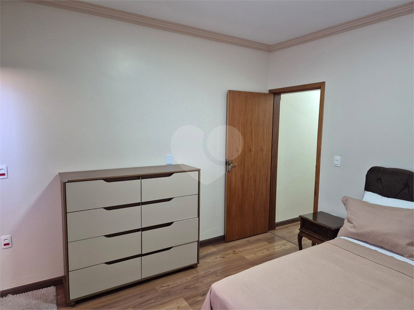 Casa com 2 Dormitórios á venda, em São Carlos.