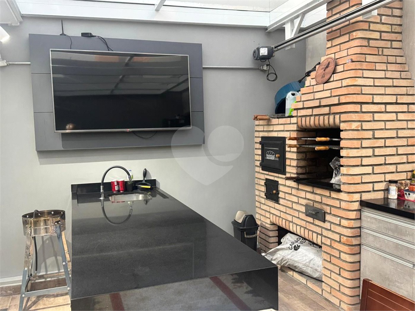 Casa à Venda com 225m² – Ampla e Bem Localizada - Estuda permuta.