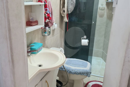 Apartamento com 3 dormitórios, sendo 1 suíte.