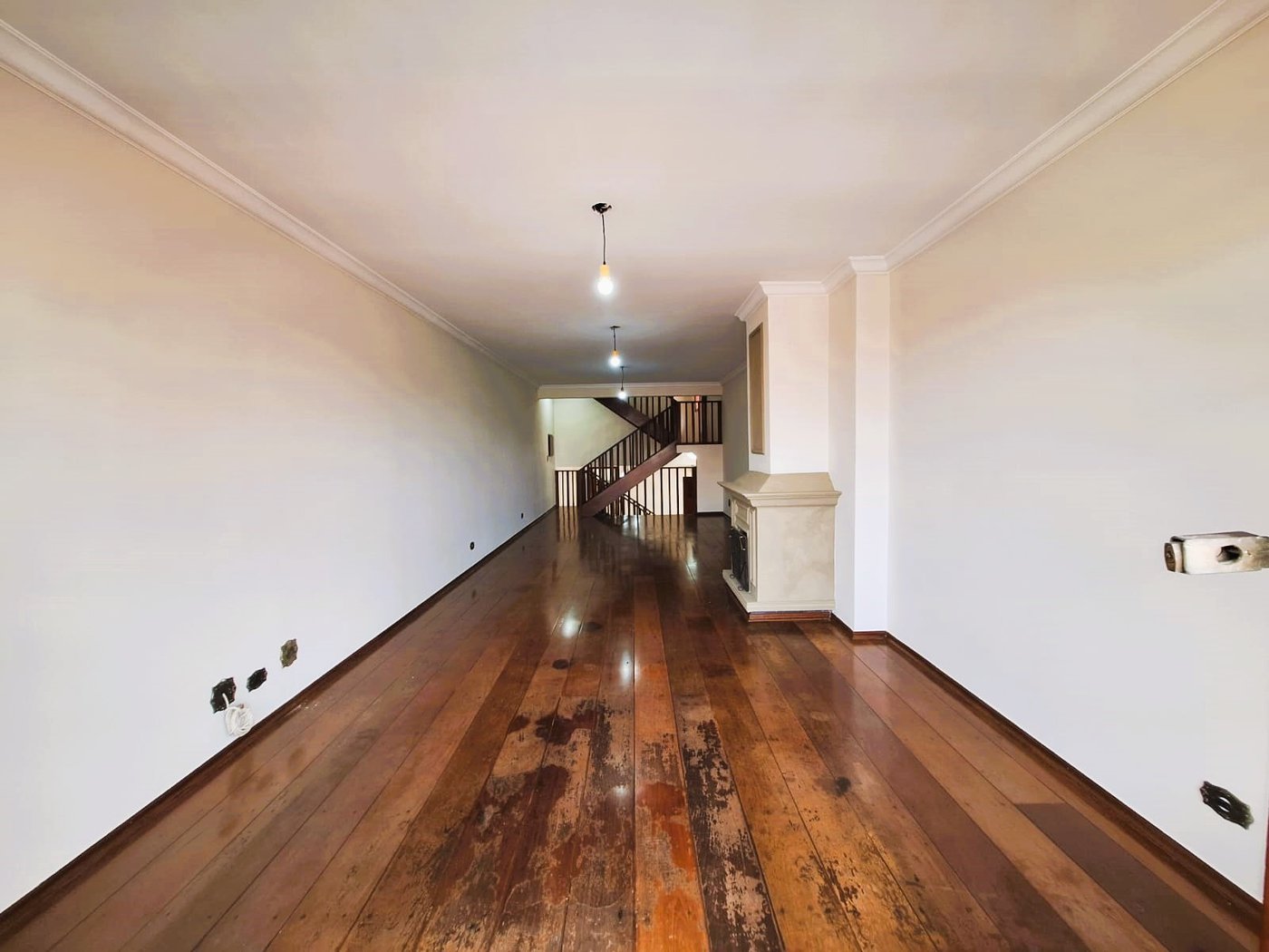 Casa à venda com 4 suítes, sendo 1 suíte externa, no Jardim Bonfiglioli, São Paulo - SP