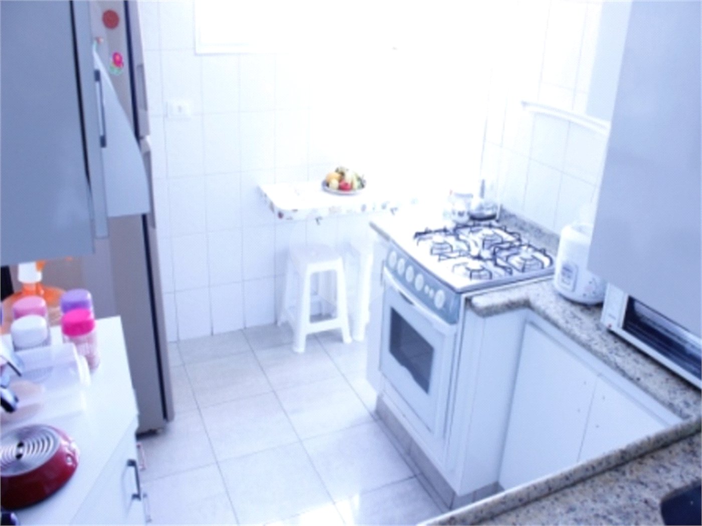 Apartamento 03 Dorm 02 Banheiros 01 Vaga na Saúde para Venda.