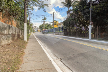 Casa à venda com 6 quartos, sendo 4 suítes, em Guarapiranga, São Paulo, SP
