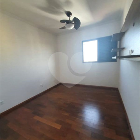 Apartamento Cobertura, no Condomínio Porto Sol.