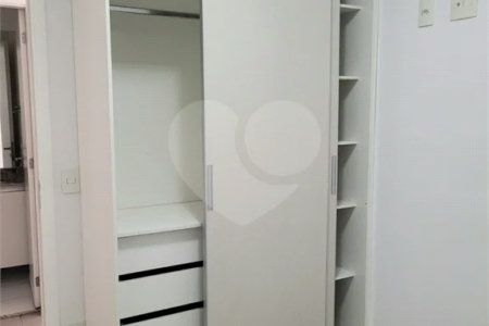 Apartamento à venda no Bom Retiro com 2 dormitórios
