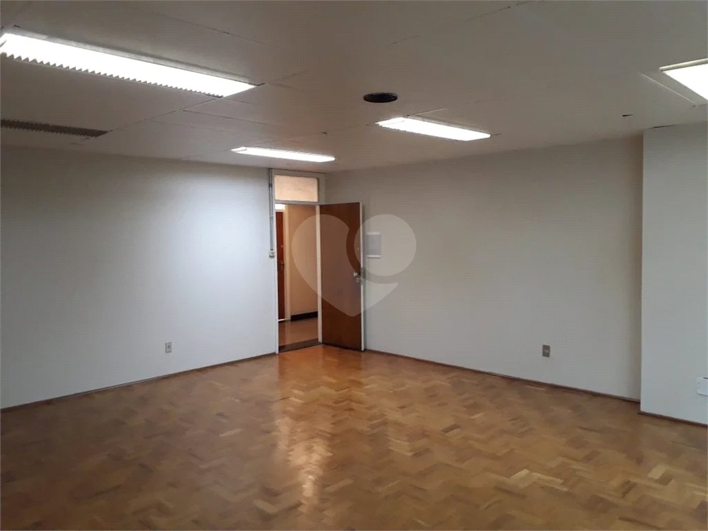 Conjunto Comercial na Av. Paulista, Anexo ao Metrô Brigadeiros