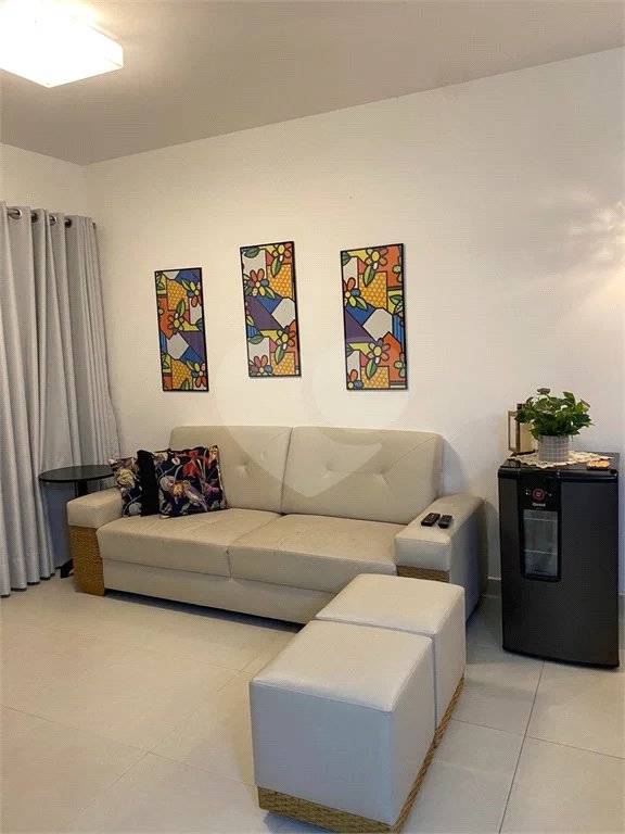 Apartamento à venda com 2 quartos, sendo 1 suíte,  em Riviera de São Lourenço, Bertioga, SP