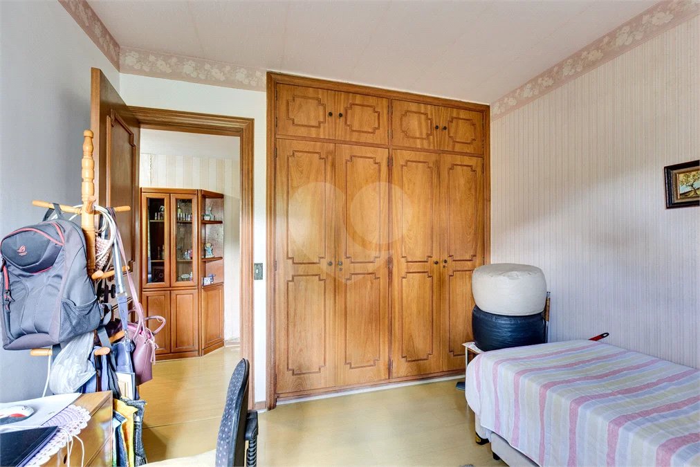 Apartamento à venda com 4 quartos, sendo 1 suíte, em Jardim Marajoara, São Paulo, SP