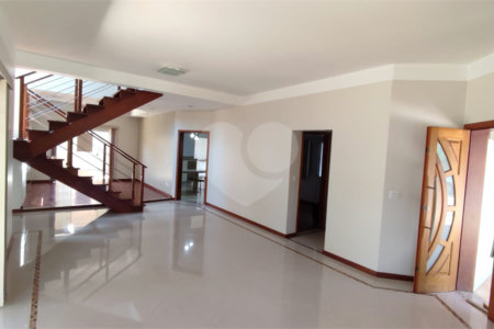 Casa à Venda de 5 dormitórios em São Carlos, no Residencial Eldorado