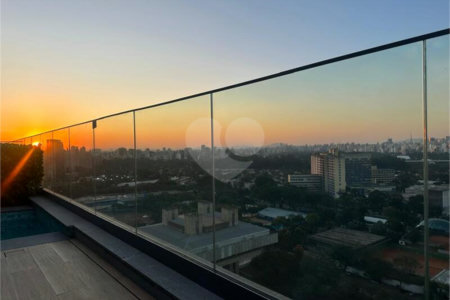 Apartamento com 2 dormitórios e uma suíte, mobilíado no Ibirapuera.