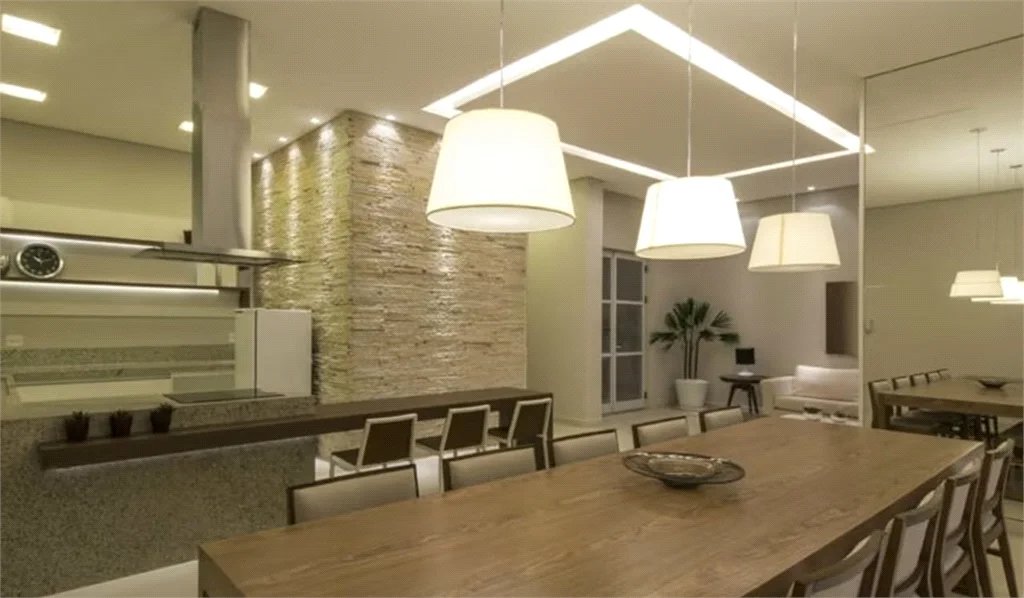 Apartamento à venda com 3 quartos, sendo 1 suíte, em Parque Reboucas, São Paulo, SP