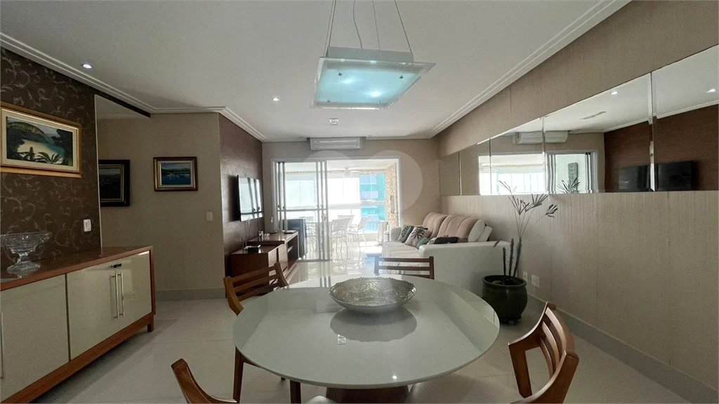 Apartamento à venda com 3 quartos, sendo 2 suítes,  em Riviera de São Lourenço, Bertioga, SP