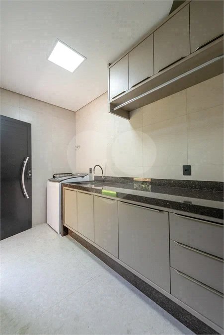 Casa à venda com 4 suítes no condomínio Vale da Santa Fé, Vinhedo - SP