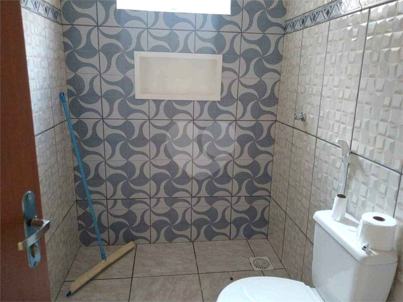 Casa térrea no Cidade Aracy .