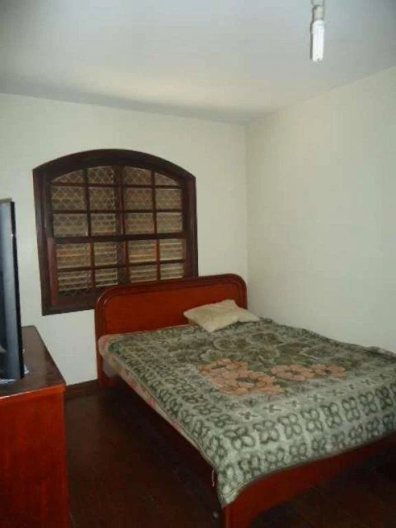 Sobrado à venda com 3 suítes em Vila Gomes, São Paulo, SP
