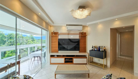 Apartamento à venda com 4 quartos, sendo 3 suítes,  em Riviera de São Lourenço, Bertioga, SP