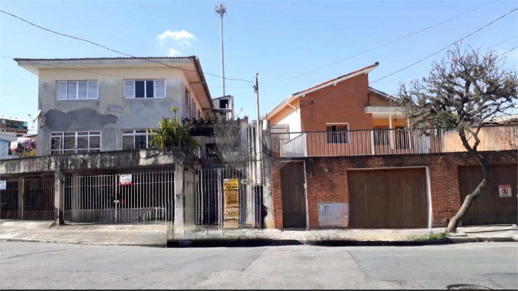 BELA CASA 274 M² C/ 3 QUARTOS 1 SALA 1 COZINHA 3 BANHEIROS 2 VAGAS Para Estacionamento coberta P/ VENDA NA V N Cachoeirinha