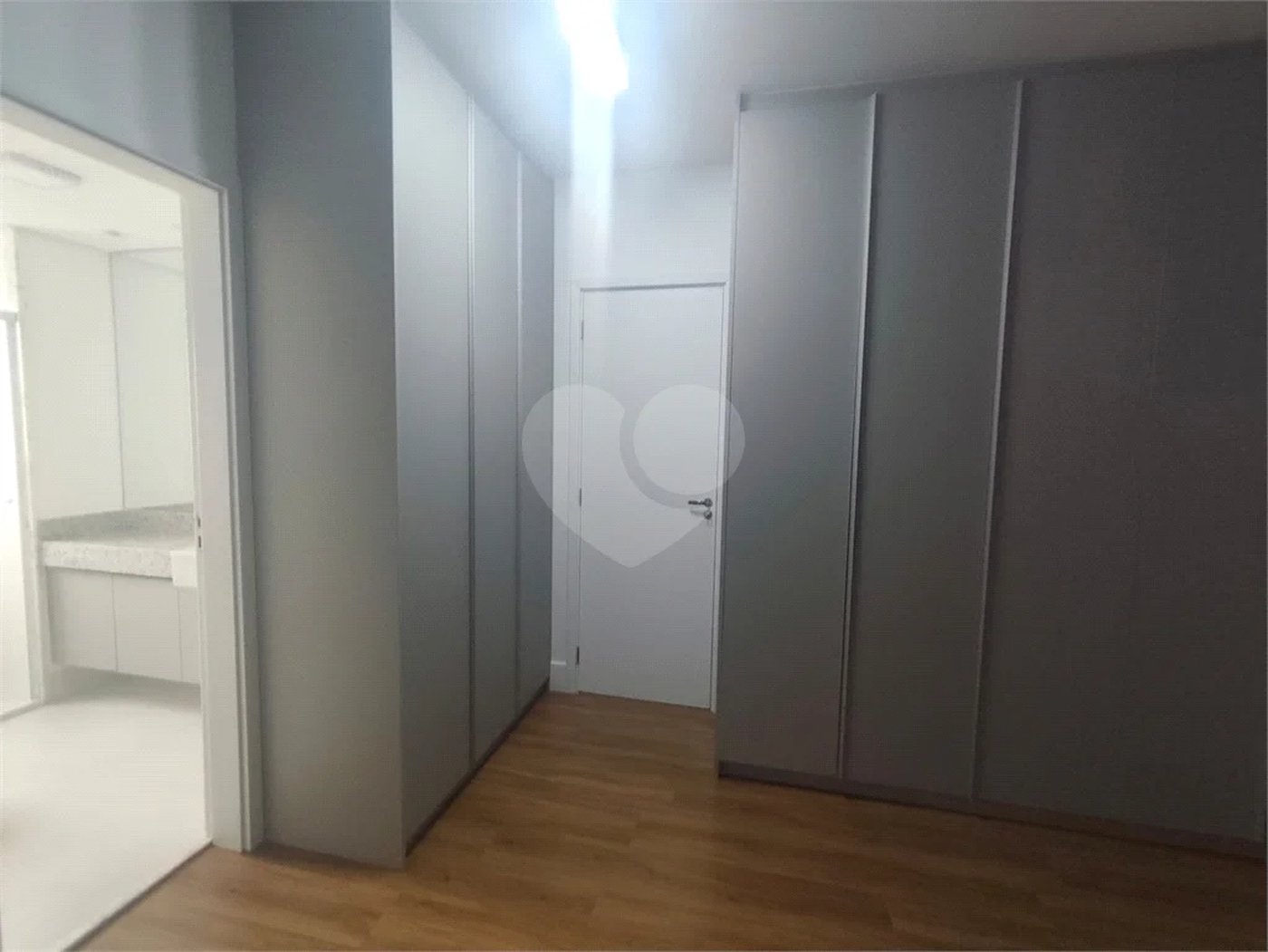 Belíssimo apartamento com 163m², 3 suítes e 2 vagas para locação na Chácara Klabin!