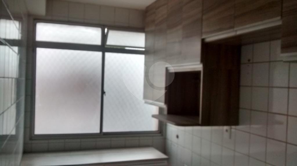 Ótima cobertura com 3 dormitórios,1 suíte, Condomínio com lazer e ótima localização.,