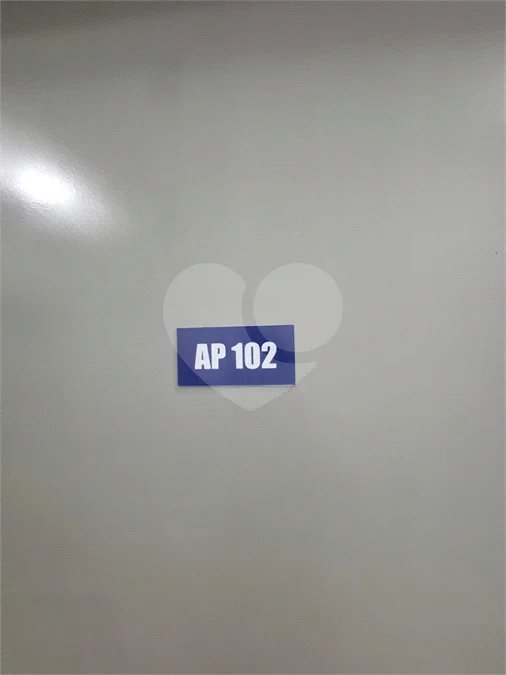 SOBRADO TIPO APARTAMENTO COM 1 QUARTO PARA LOCAÇÃO 38m² - SANTÍSSIMO