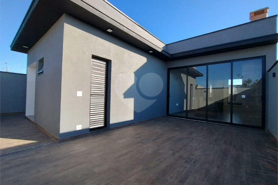 Casa em Condomínio à Venda em Piracicaba/SP.