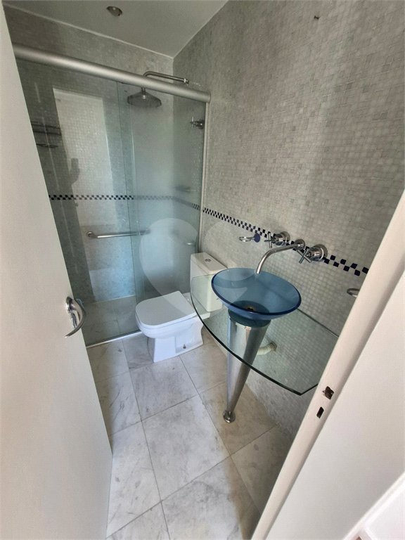 Apartamento para venda em Moema com 2 quartos, sendo 1 suíte, 1 vaga, 62 m²